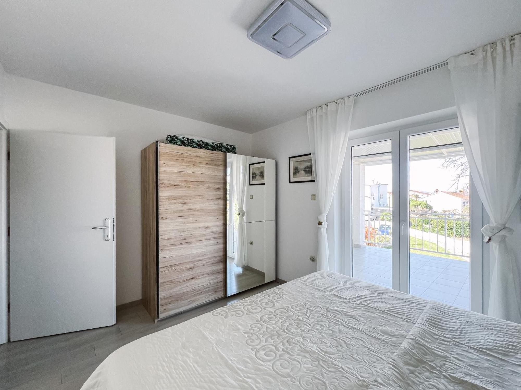 Modern Apartment In The Heart Of Нивице Экстерьер фото