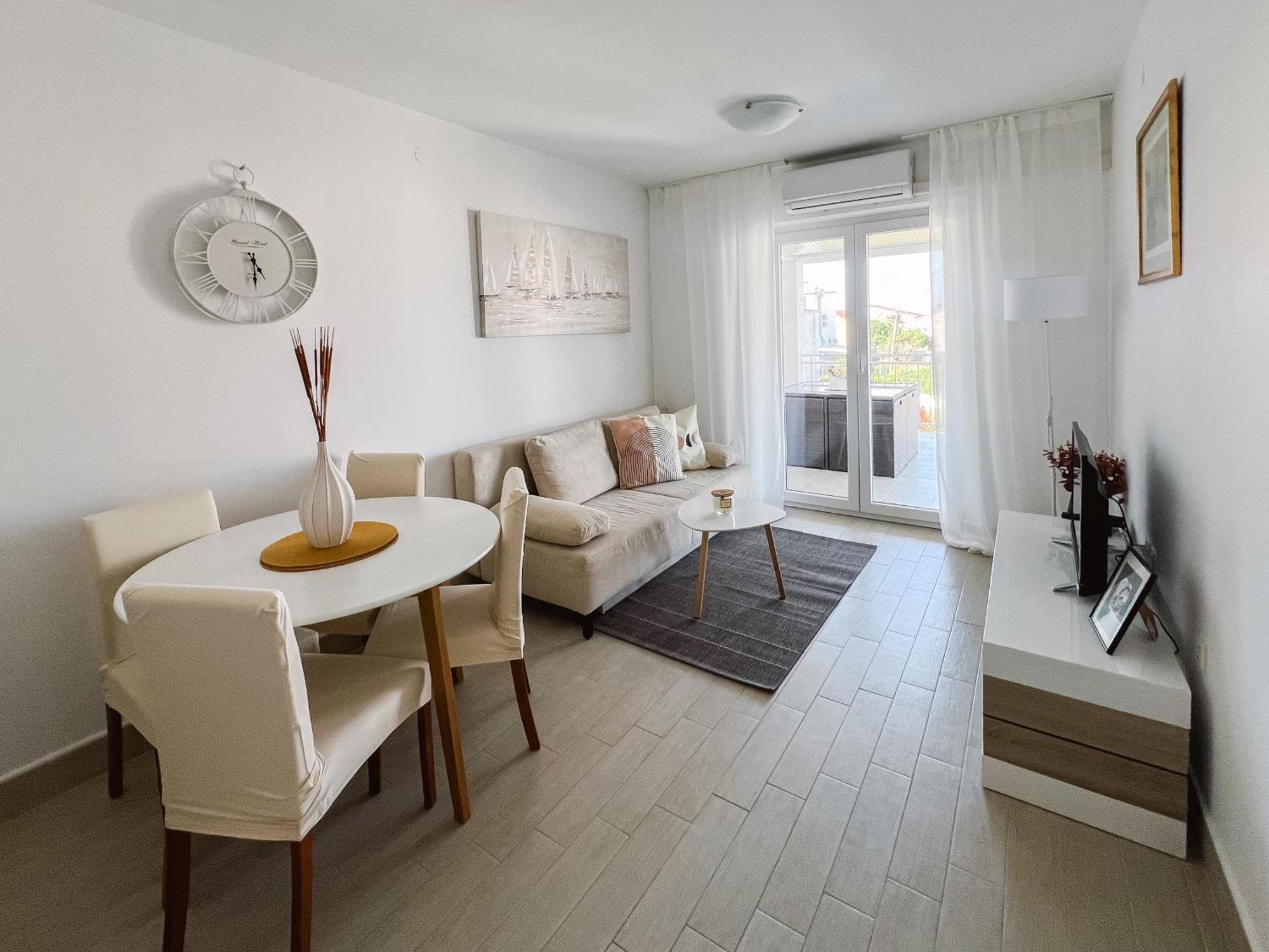 Modern Apartment In The Heart Of Нивице Экстерьер фото