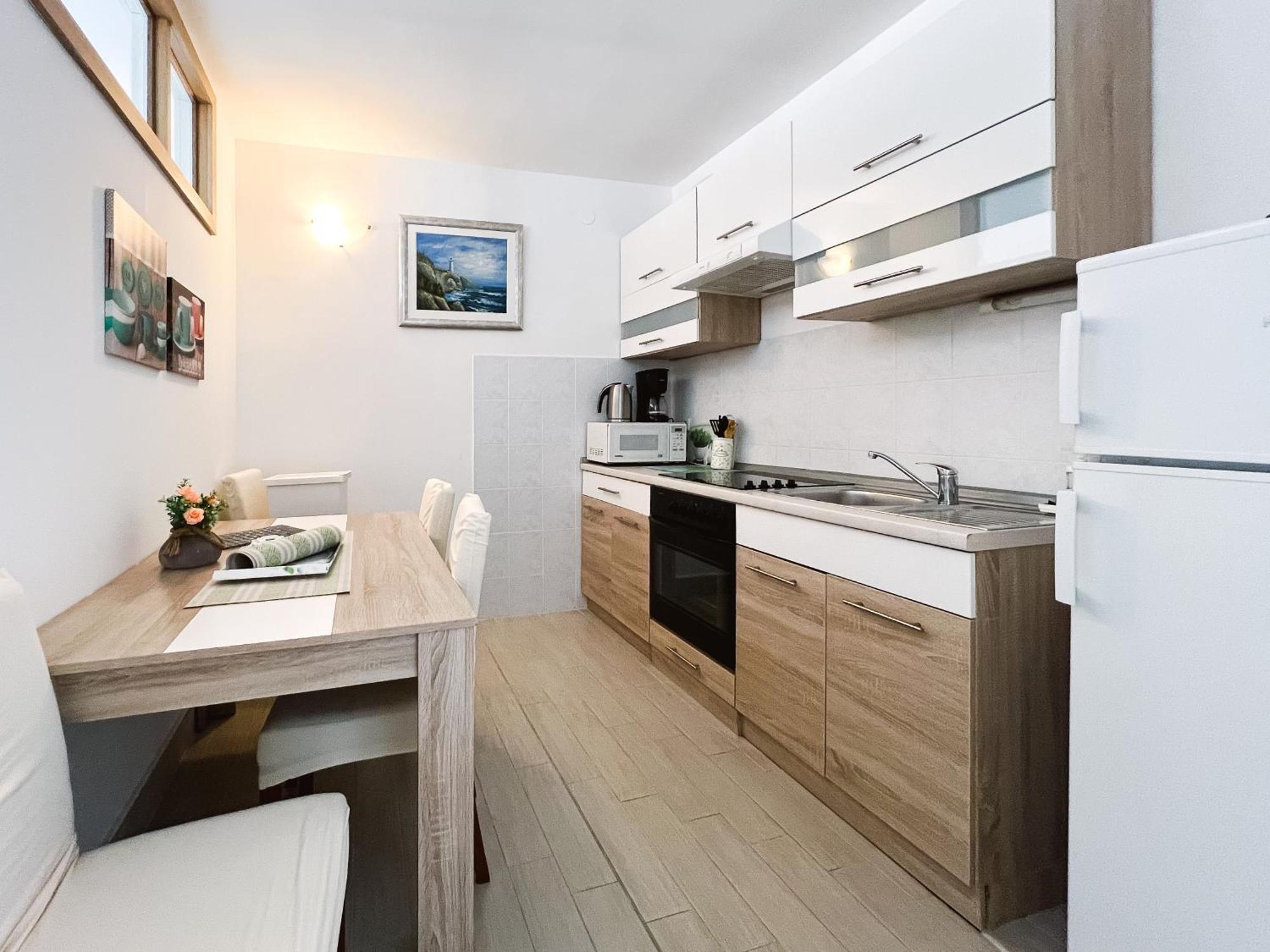 Modern Apartment In The Heart Of Нивице Экстерьер фото