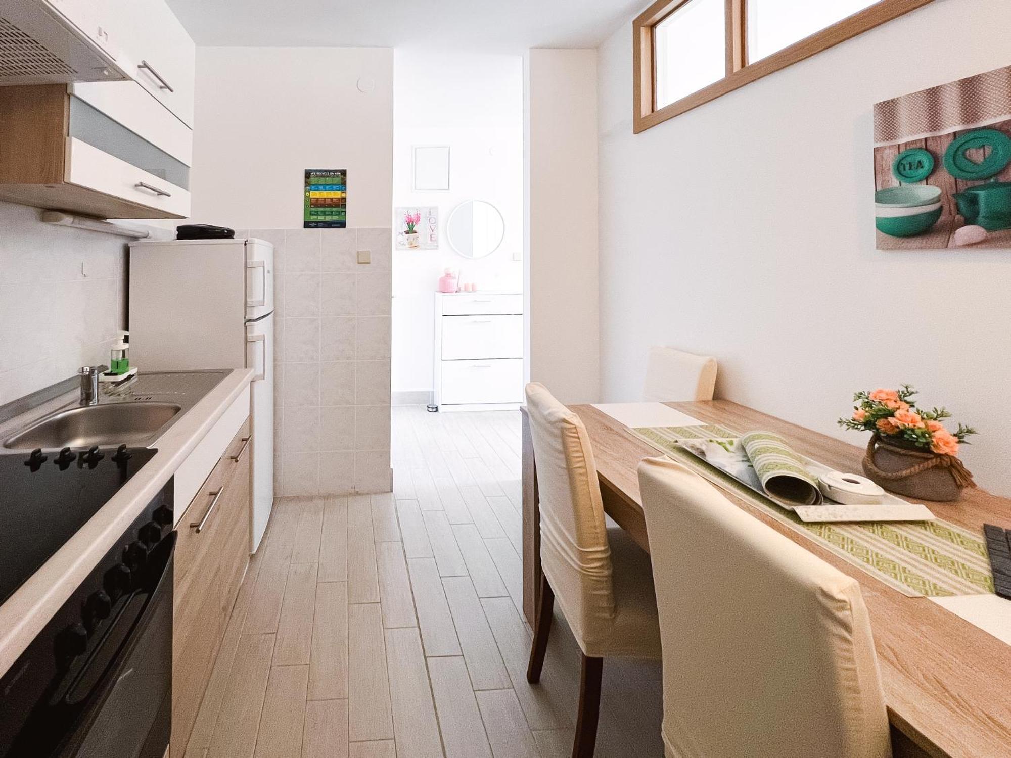 Modern Apartment In The Heart Of Нивице Экстерьер фото